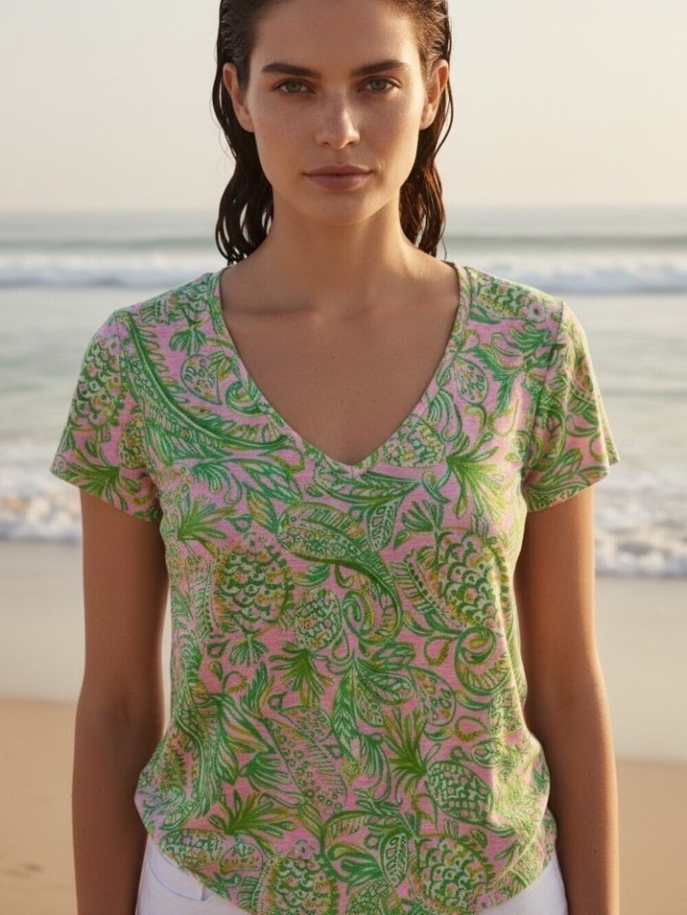 Lilly Pulitzer Pink Green Pineapple Paradise V-Neck Cotton Tee Shirt Size S